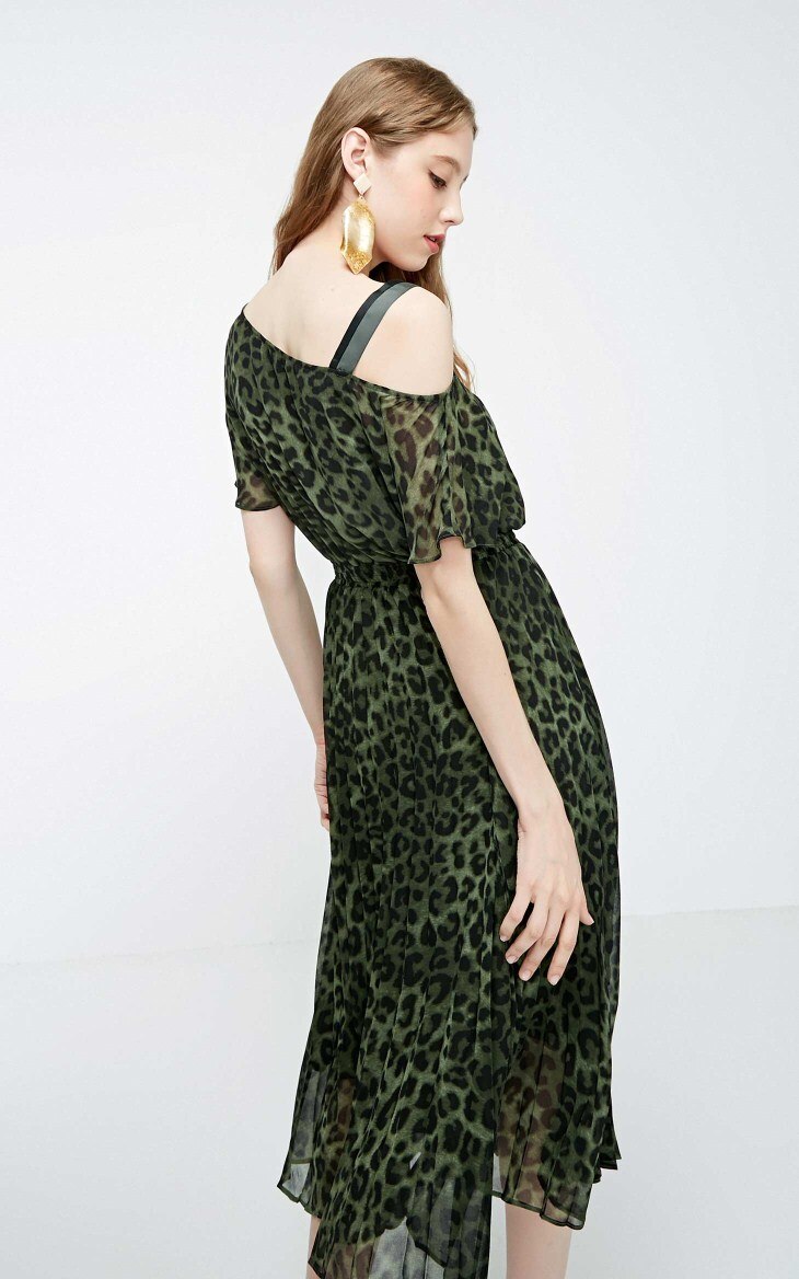 Off-the-shoulder Leopard Print Dress