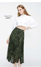 Load image into Gallery viewer, Leopard Print Pleated Skirt
